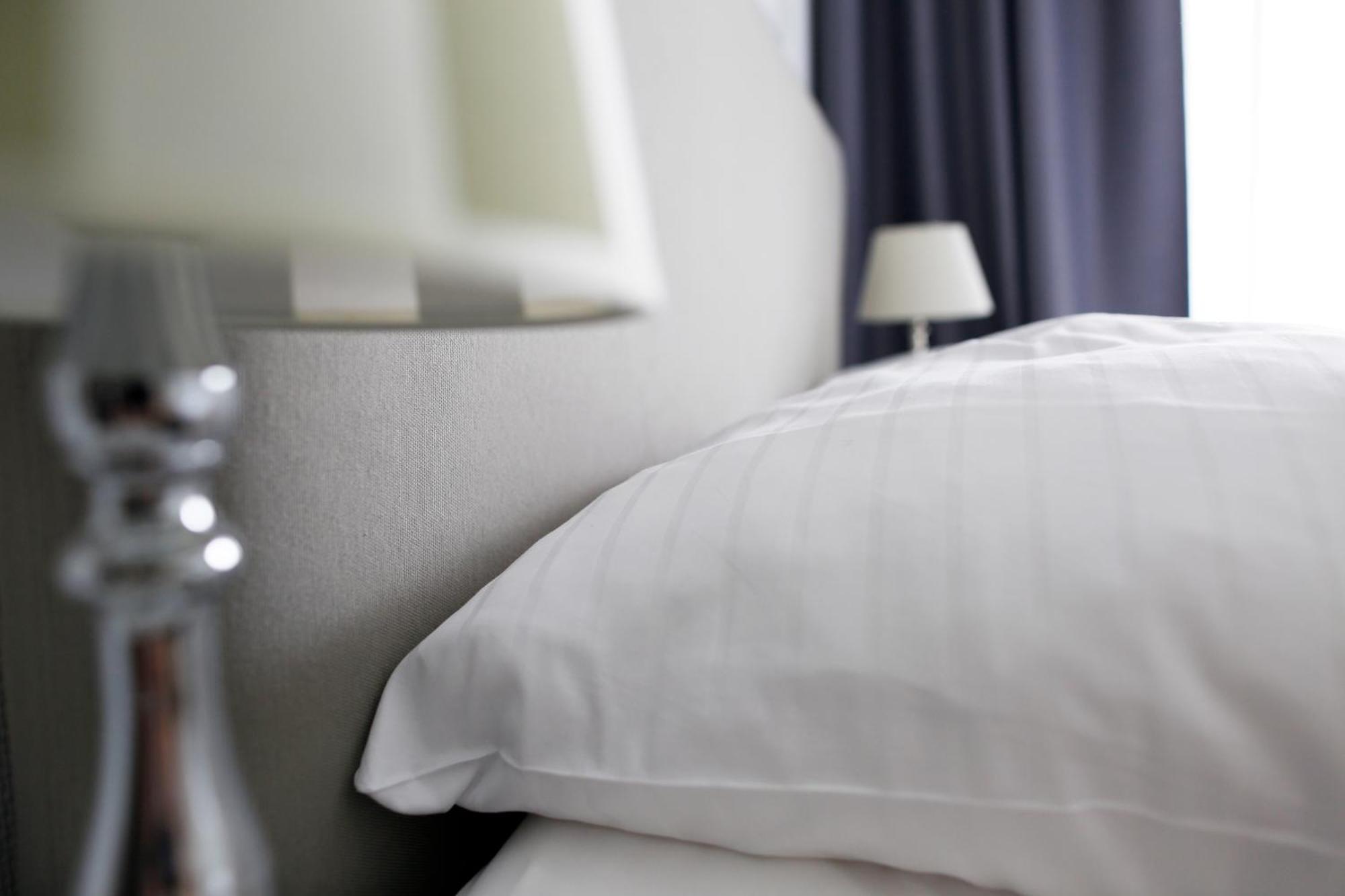 Nieb By Rockchair Apartments L Superhost Status L 3 Bedrooms Boxspringbeds 3 Bathrooms In Center "Kurfuerstendamm" - Cozy Family & Business Flair Welcomes You! Берлин Екстериор снимка